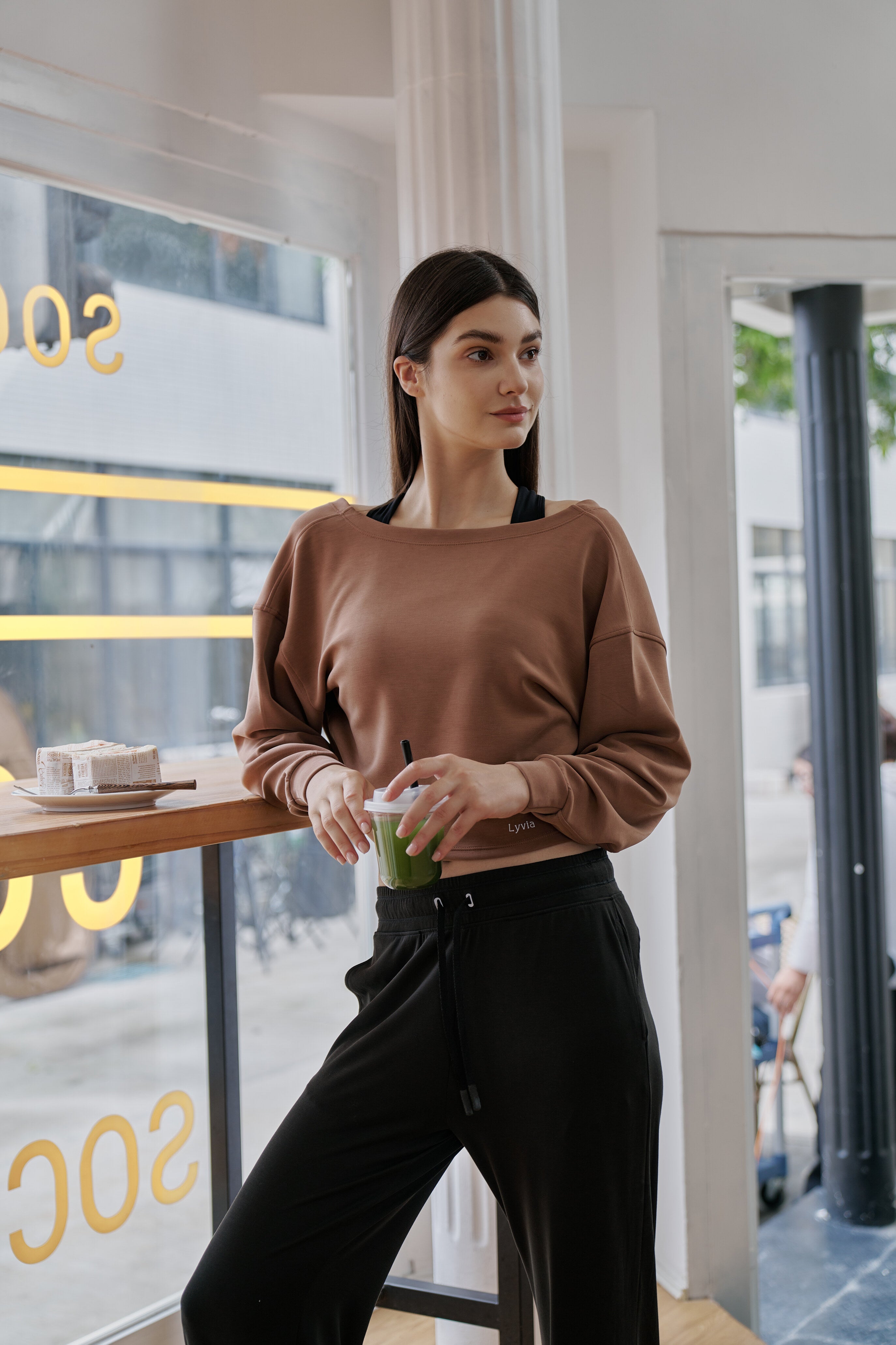 Image of FlowVibe Long-Sleeve Crop Pullover - LHY004